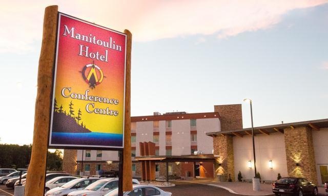 Manitoulin Hotel And Conference Centre Little Current Экстерьер фото